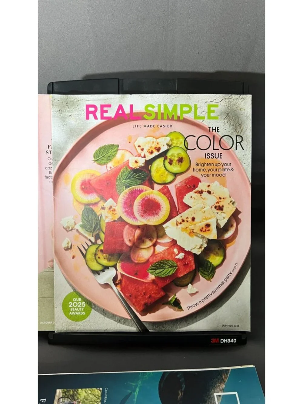 Set Of Real Simple Magazine Issues 2025 - Picture 5 of 7